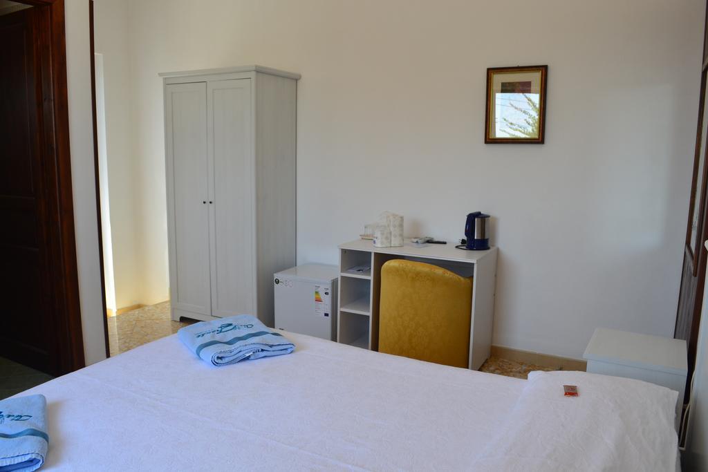 Aia Grande Bed & Breakfast Uggiano La Chiesa Room photo