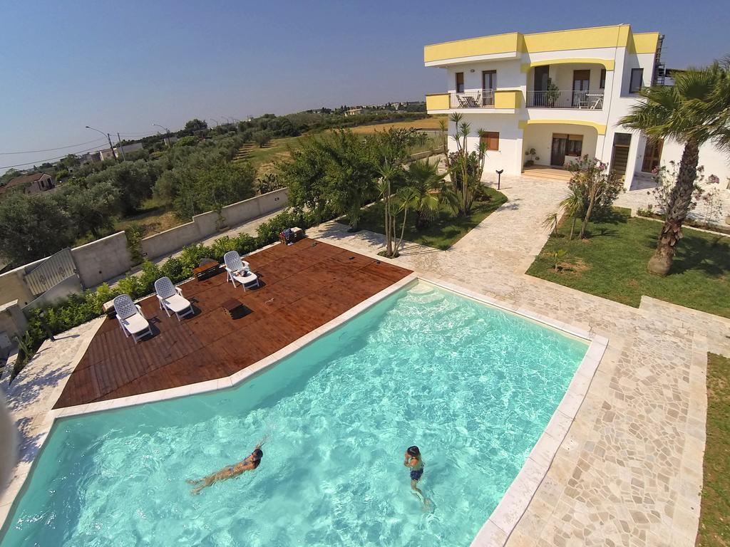 Aia Grande Bed & Breakfast Uggiano La Chiesa Exterior photo
