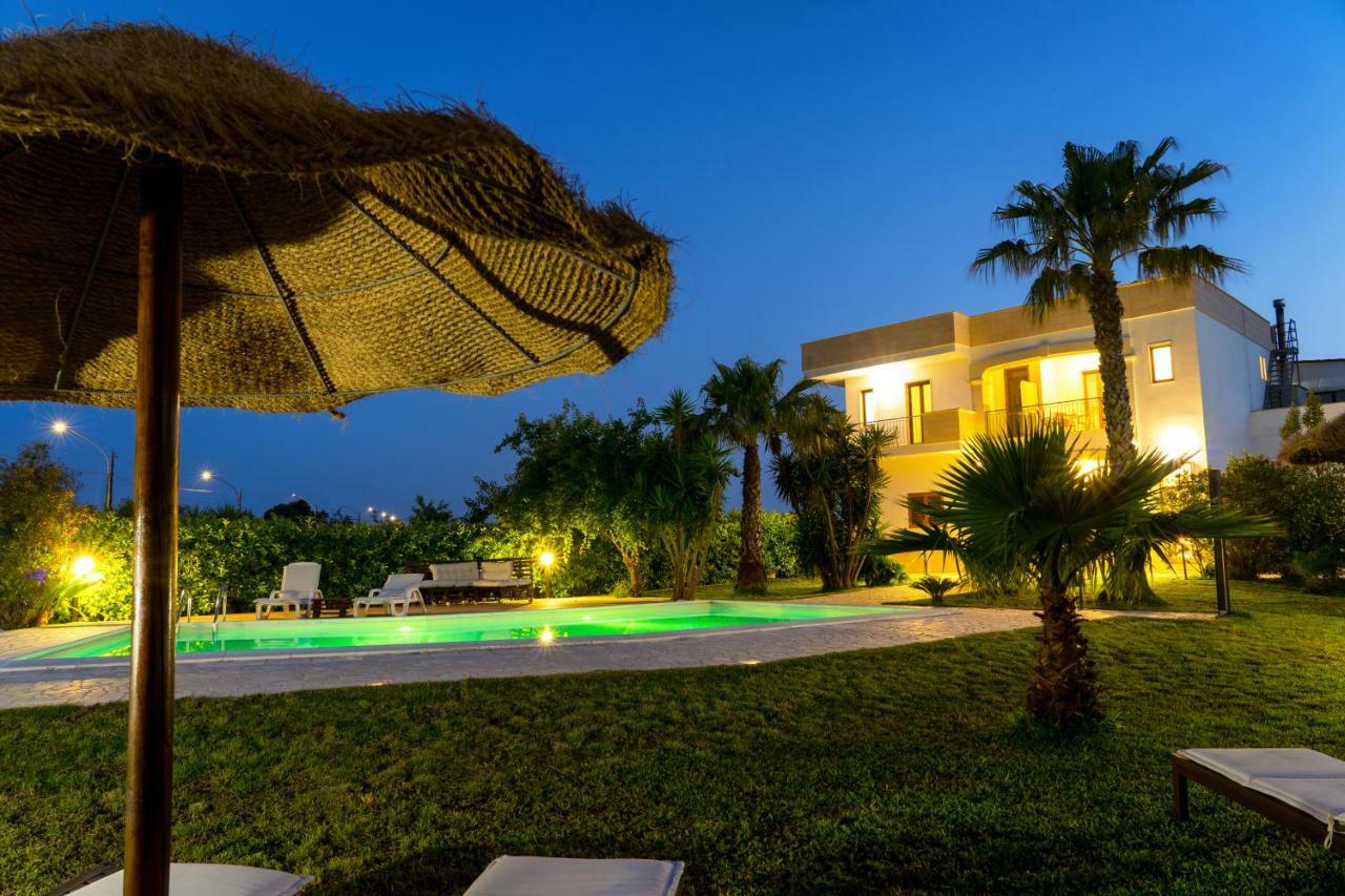 Aia Grande Bed & Breakfast Uggiano La Chiesa Exterior photo